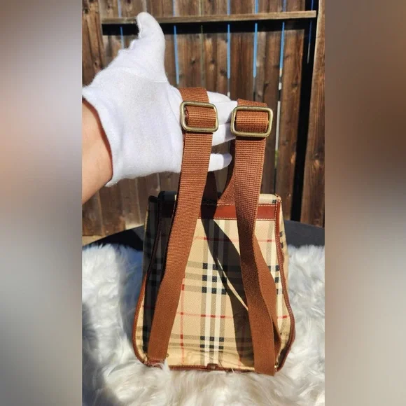 Vintage Burberry’s Small Backpack PVC/ALL GENDER Vintage Burberry main image 3